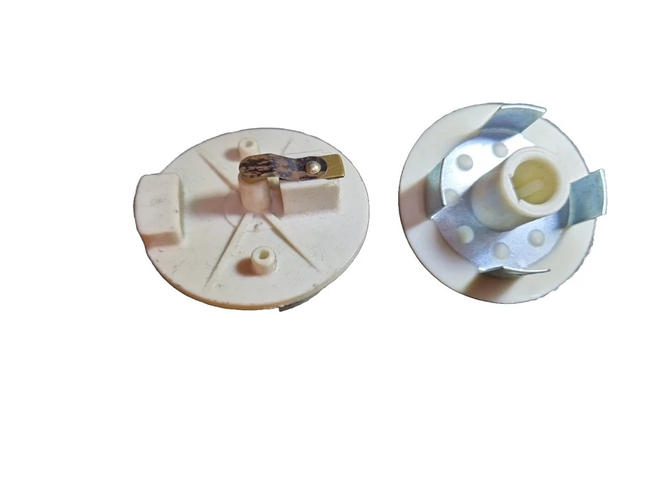 Chrysler Alpine , Horizon , Solara.....2 X ROTOR ARMS (Chrysler System) - Image 1 of 1