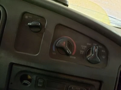 Control de temperatura delantero principal con aire acondicionado para furgoneta Ford E150 98-04 958178 Foto 1 de 4