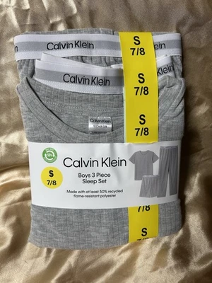 NUEVO 3 Piezas Genuino CALVIN KLEIN Juegos de Dormir Gris Talla PEQUEÑO 7-8 Pijama Foto 1 de 3