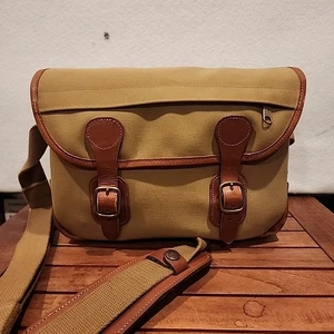 Billingham Series 3 Camera Bag Khaki with SP15 shoulder pad - Picture 1 of 19