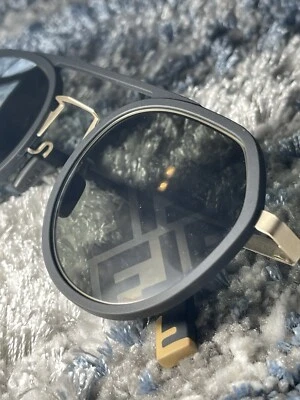 Gafas de sol Fendi Light Foto 1 de 4