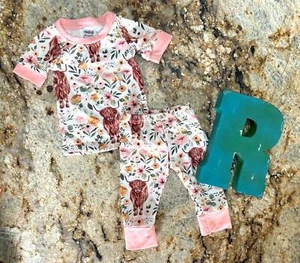 Scottish Highlander Pajamas, Cows and Flowers - Picture 1 of 8