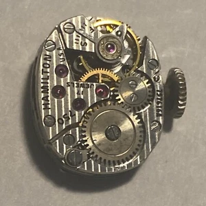 Vintage Hamilton 750 , 17 Jewel Ladies Watch Movement - Picture 1 of 6