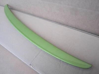 Alerón trasero de maletero Ford Fiesta 2011-2013 sedán de 4 puertas verde lima OEM Foto 1 de 4