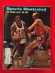 VINTAGE SPORTS ILLUSTRATED DEC 6TH 1969 NEW YORK KNICKS BLITZ THE NBA  - Imagen 1 de 3