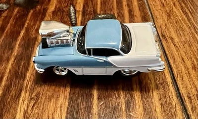 1:64 diecast cars oldsmobile 1956 Muscle Machine - Image 1 of 4