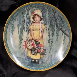 Knowles 1986 Easter by Jessie Willcox Smith Childhood Holiday Memories 8" Plate - Picture 1 of 6