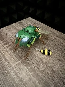 Transformers Generations Thrilling 30 Waspinator complete Hasbro IDW Beast Wars - Picture 1 of 2