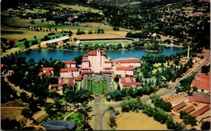 Postal de colección Colorado Springs CO vista aérea del hotel Broadmoor - Imagen 1 de 2
