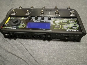 TC-Helicon VoiceLive 3 Vocal Processor Multi-Effect w/ Bag & Manual Japan - Picture 1 of 12