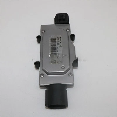 Módulo de control del ventilador de refrigeración del motor OEM 1137328684 para Ford Focus 2013-2017 2,0 L Foto 1 de 4