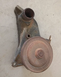 1948 1949 1950 1951 1952 1953 Flathead V8 Ford Water Pump Original OEM RH Right - Picture 1 of 14