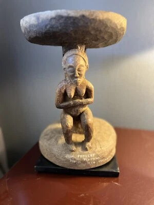Art africain - Authentique tabouret Tschokwe ( Zaïre- Congo belge)  - Photo 1/4