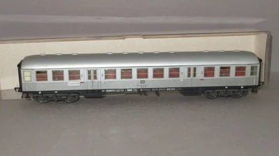 Fleischmann DB Silberling 2.Kl.  mit Licht in OVP 5122 DC - Bild 1 von 4