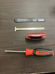 Snap On Tools Phillips Screwdriver Fingernail Brush 6 Inch Rule - Picture 1 of 6