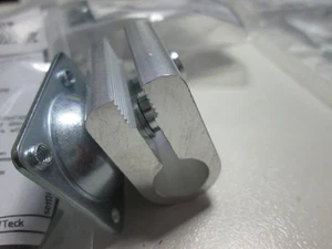 Lot de 4 supports rotulés pour cellules Leuze BTU 200M-D12 - Picture 1 of 2