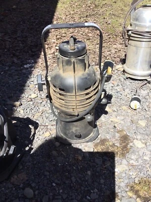 Ellipsoidal Altman 360Q E-31501 Stage Spot Light 750 WATT  6"x16” - Image 1 of 4