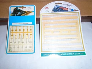 BACHMANN #42513 RAILROAD & STREET SIGNS & MODEL POWER #1560 WHITE FENCE N - Picture 1 of 1