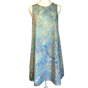 Vestido pequeño sin mangas con mandalas de vitrales de zafiro y jade línea A - Imagen 1 de 6
