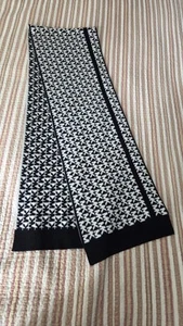 Michael Kors Knit Scarf Women's Grey Black Logo Monogram - Picture 1 of 10