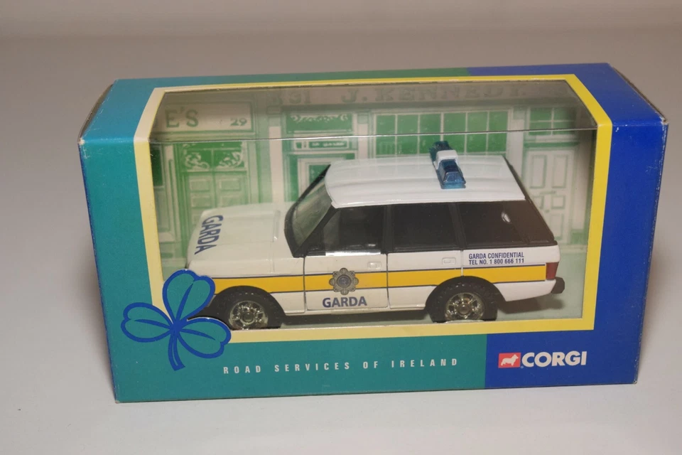 A18 1:36 CORGI TOYS TY82801 RANGE ROVER IRELAND POLICE GARDA MIB - Immagine 1 di 4