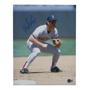 Wade Boggs Signed Red Sox 11x14 Photo (Beckett) - Picture 1 of 1