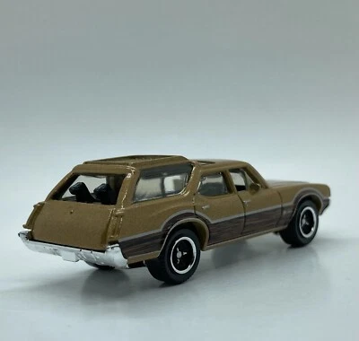Matchbox 1972 Oldsmobile Vista Cruiser Wood Panel 12/24 Loose  - Image 1 of 4