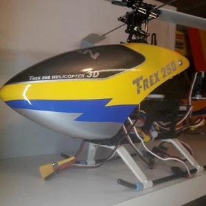 Align T-Rex 250 Carbon 3D Helikopter - Brushless - Digital Servos - Gyro - LiPo - Bild 1 von 10