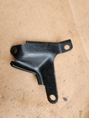 NOS GM 10054884 AC Compressor Bracket 1987-89 Chevy GMC Safari Astro Vans 4.3L - Image 1 of 3
