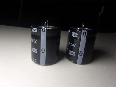 Condensador Teapo 200 voltios 820 uf LX 85c nuevo lote de 1 pieza Foto 1 de 4