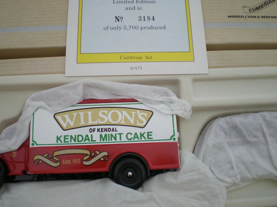 Corgi 97735 Morris J Van & Bedford o Series Van - Image 1 of 1