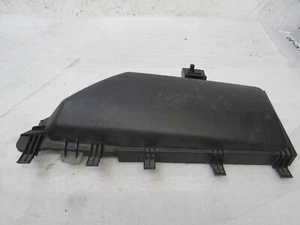 OEM 2004-2010 BMW E60 M5 E63 E64 M6 & 5-6 SERIES Right Cabin Air Filter Cover - Picture 1 of 9