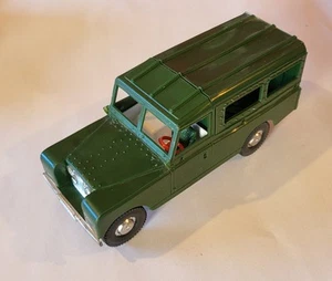 Escaso coche vintage plástico 9.3" Karpan de España Land Rover LWB modelo en verde - Imagen 1 de 11