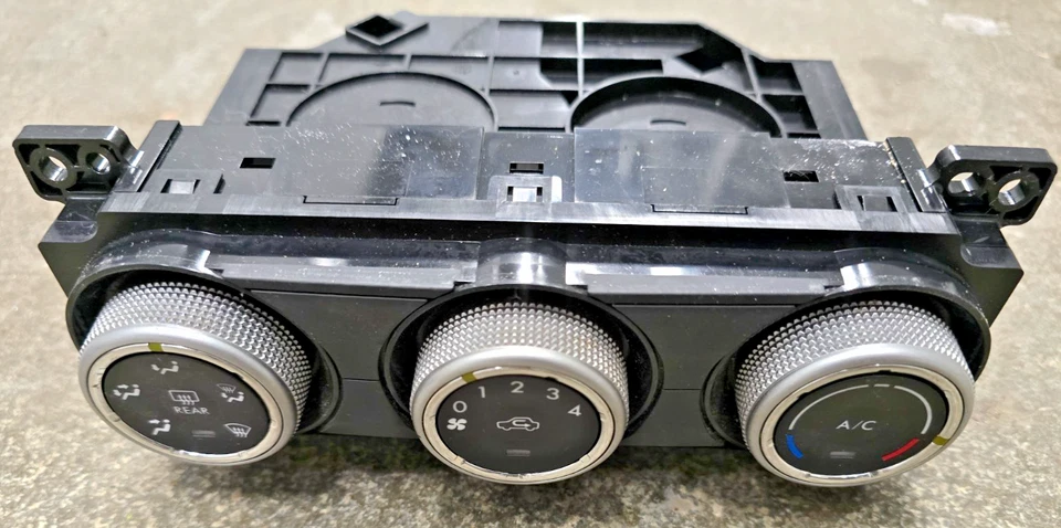 Subaru Impreza Crosstrek 2012-2014 calefacción climatización control de temperatura 12 13 Foto 1 de 4