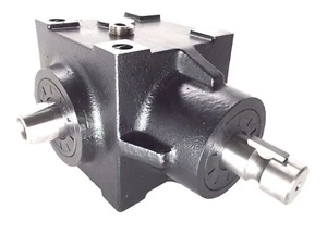 AM143310 DE19086 Mower Deck Gear Box fits John Deere 425 445 455 48 54 60 - Picture 1 of 8