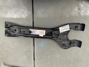 SUBARU FORESTER 14 1 5 16 17 18 SOPORTE DE PESTILLO DE CAPÓ GENUINO OEM - Imagen 1 de 1