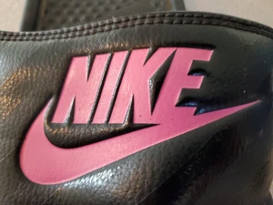 Nike Womens Shoes Sz 10 Benassi Slides JDI Black Pink Swoosh Sandals Slip Ons - Picture 1 of 7