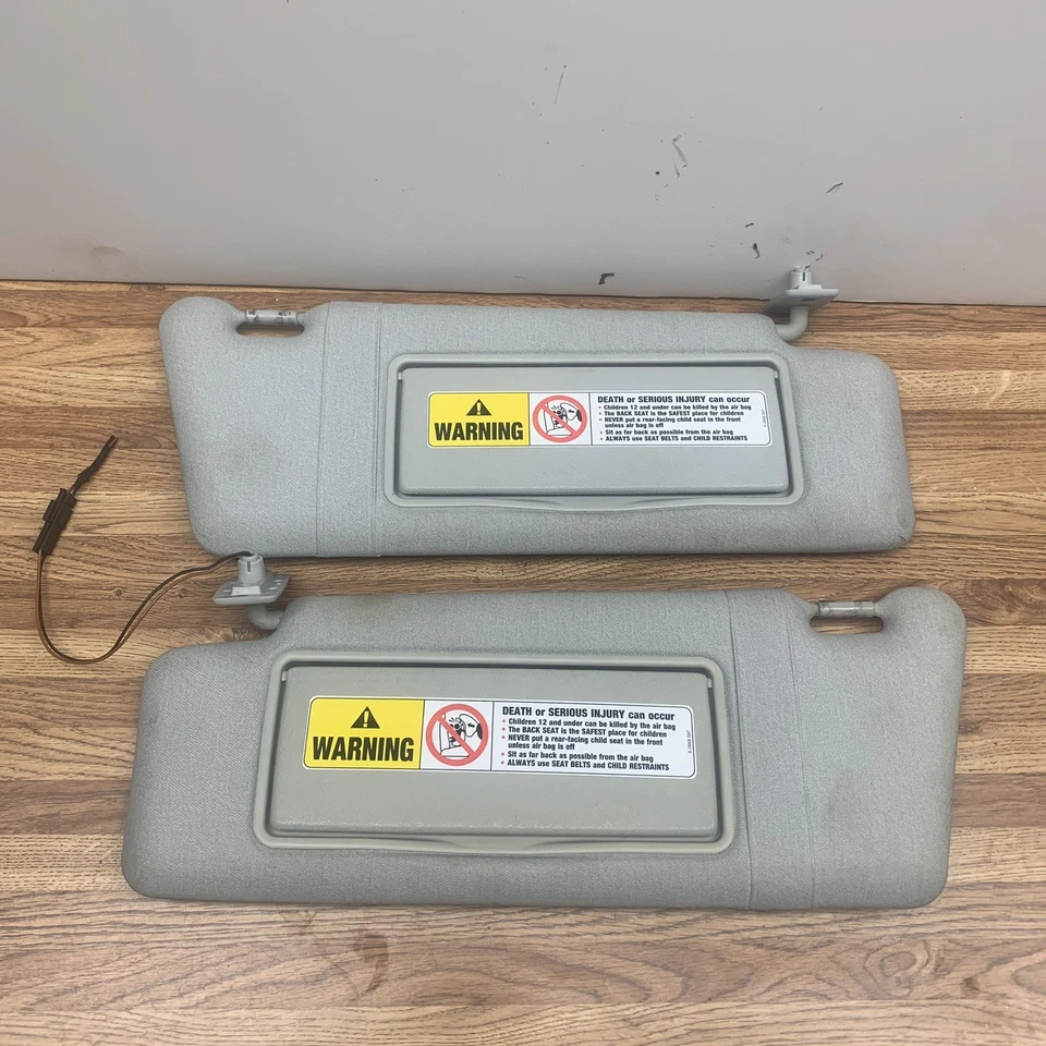 Juego de parasol Mercedes-Benz E320 W210 1996-2002 par gris claro con Homelink Foto 1 de 4