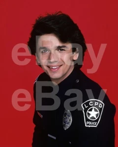 T.J. Hooker (TV) Adrian Zmed "Vince Romano" 10x8 Photo - Bild 1 von 1