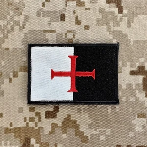 Parche Cruz Cruzada Jesús Morale Bordado Cristiano - Gancho y Lazo - Imagen 1 de 2