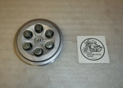 1983 YAMAHA IT250 INNER CLUTCH HUB / PRESSURE PLATE - Image 1 of 4