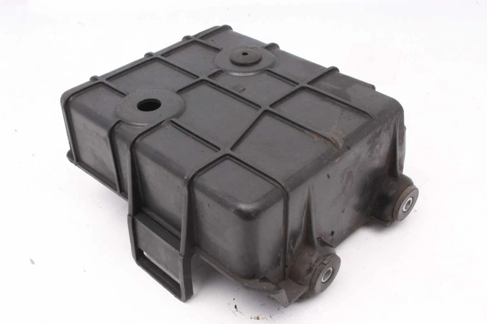 Yamaha XJ 550 4V8 84-84 Fuse Box Cap - Image 1 of 3