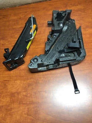 Audi Q7 Quattro 2007-2010 4L emergencia neumático cambio gato herramienta fabricante de equipos originales #A22 Foto 1 de 4