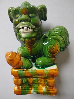 Vintage Chinese Fu Foo Guard Dog Lion Figurine Green/Multi Color Porcelain Art - Image 1 of 4