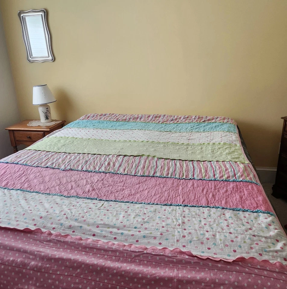 Edredón hecho a mano rayas rosas lunares Rick Rack Girlie 62 x 86  Foto 1 de 4