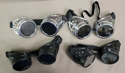 Vinte (20) Óculos de Proteção - Novo - 10 Preto e 10 Cromado - Todos têm Lentes Escuras - Imagem 1 de 3