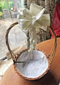 Flower Baskets with Bow, for Weddings etc. Lined Rattan Basket - Picture 1 of 2