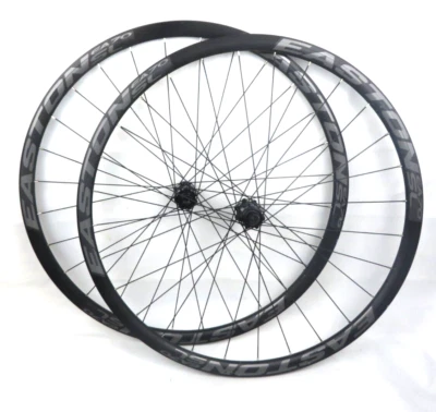 JUEGO DE RUEDAS EASTON EA70 SL CUBIERTA TUBELESS BLOQUEO CENTRAL FRENO NEGRO 24,5 MM 700C Foto 1 de 4