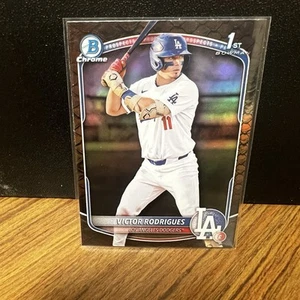 2025 Bowman Chrome Victor Rodriguez 1st Chrome Reptillian LA Dodgers #BCP-45 - Bild 1 von 2