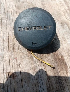 Chevrolet Truck 89-94—Almohadilla de botón de bocina central del volante 17984551 - Imagen 1 de 10